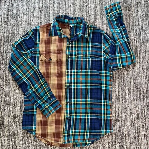 Modified Womens Shirt Sz Medium Blue Brown Plaid Long Sleeves Button Up Unique - Picture 1 of 6